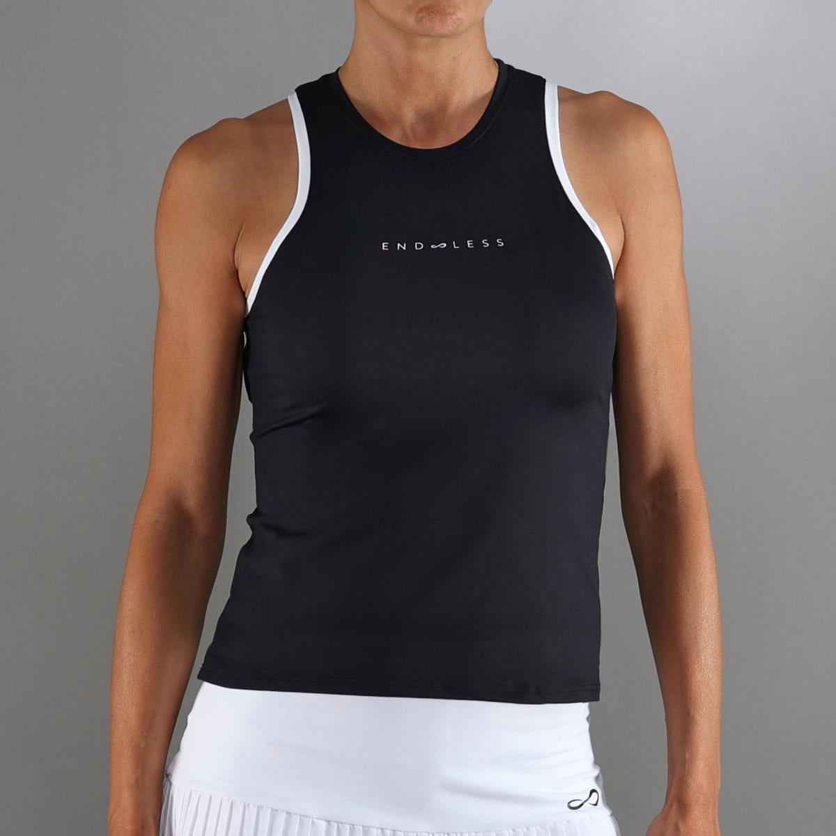 ENDLESS SET MINIMAL ESSENTIAL BLACK WHITE