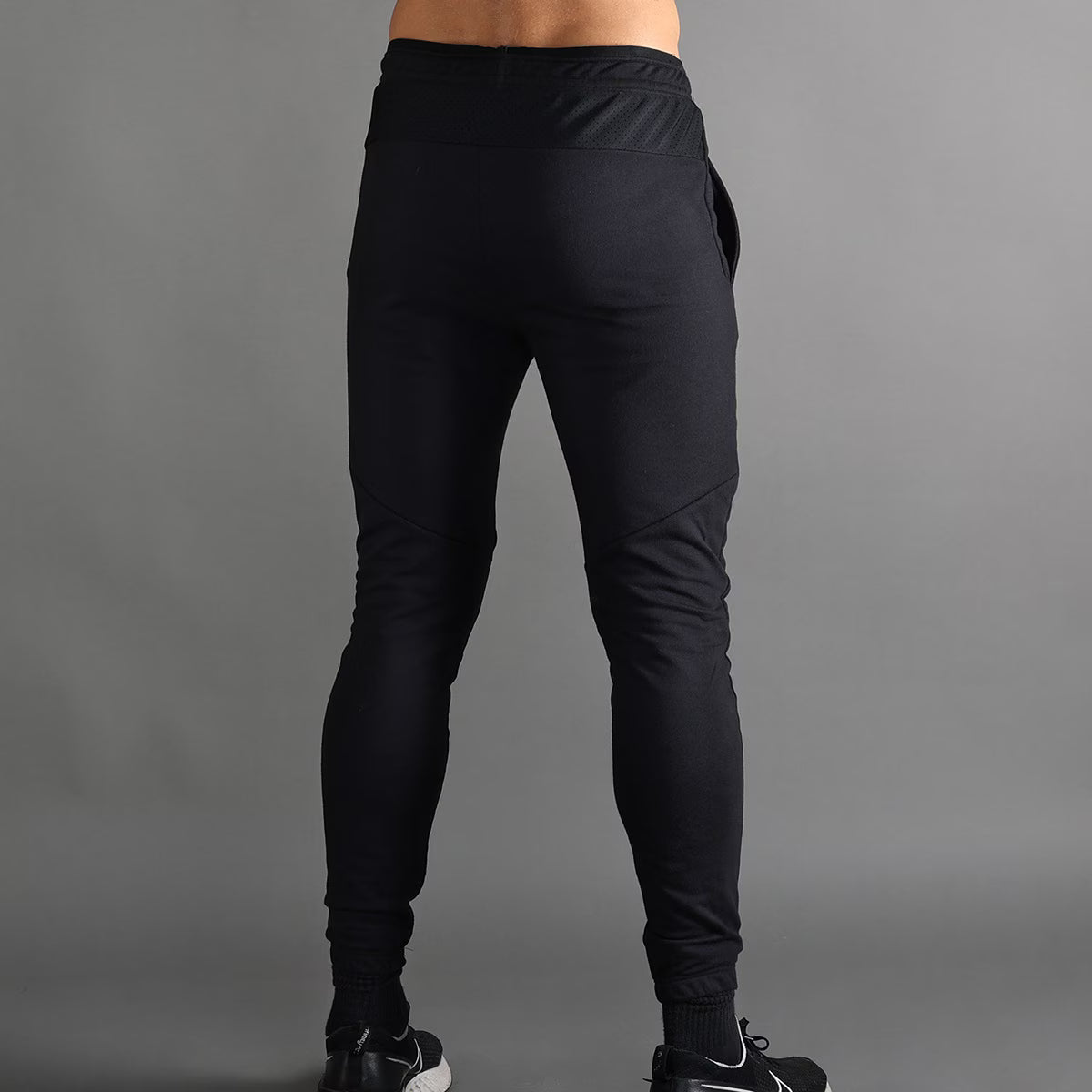 ENDLESS PANTALON NOIR JACKAL